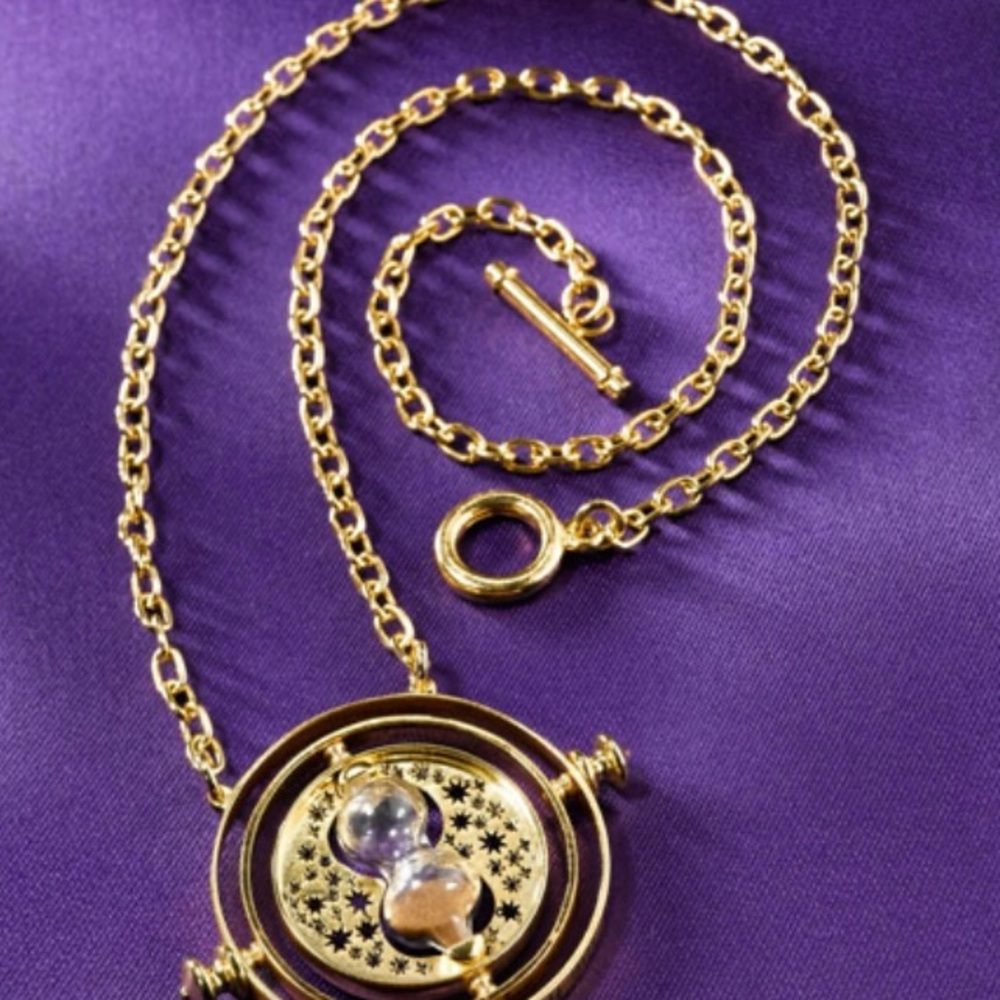 Harry Potter Time Turner Prop Replica - Picture 4 of 6